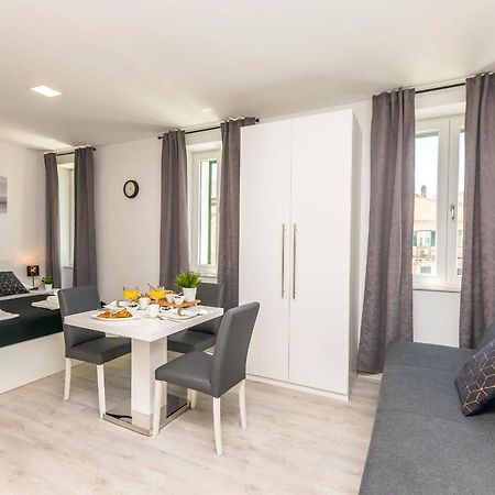 Apartments And Rooms Adriatic Suites Sibenik Luaran gambar
