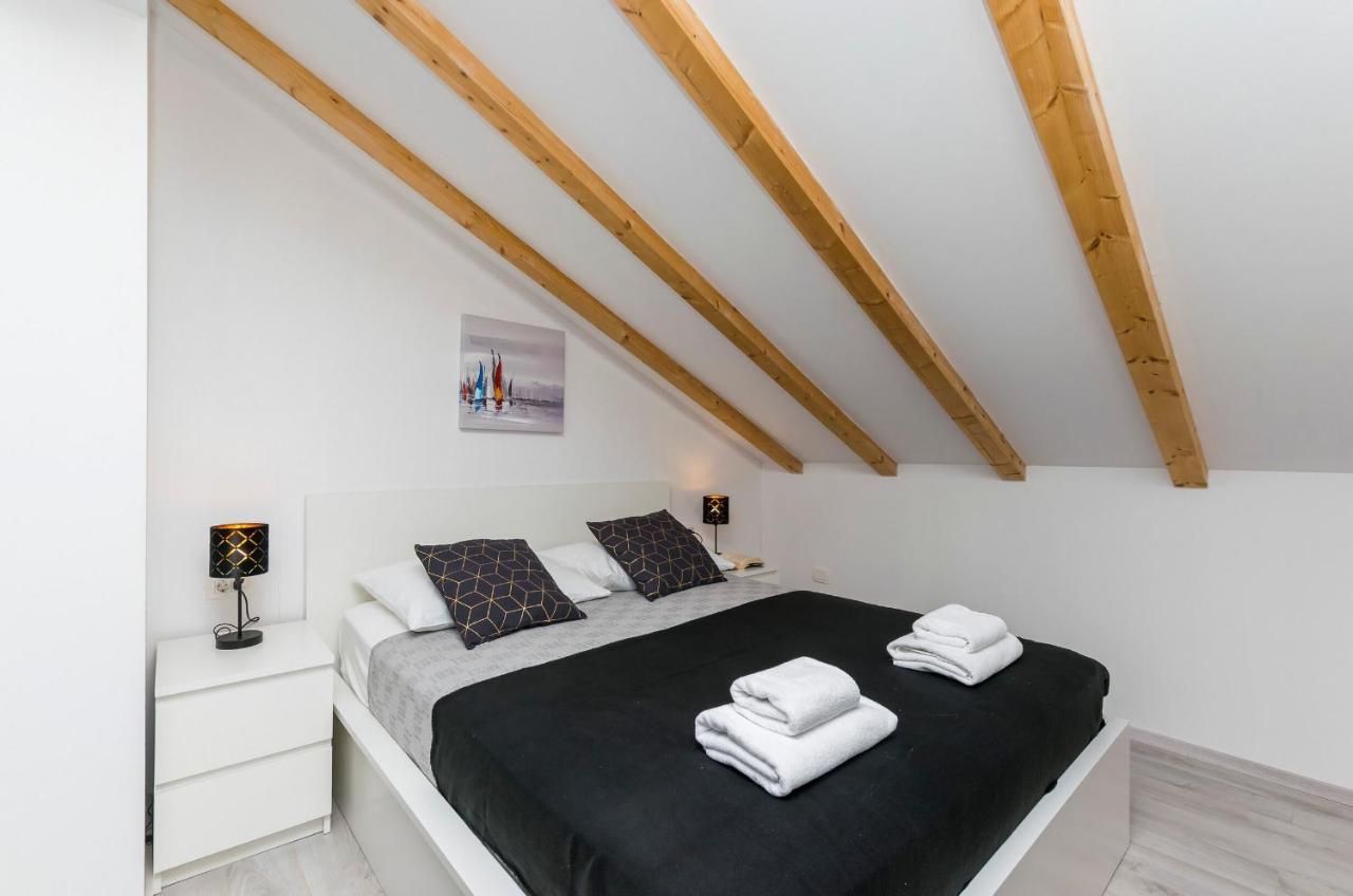 Apartments And Rooms Adriatic Suites Sibenik Luaran gambar