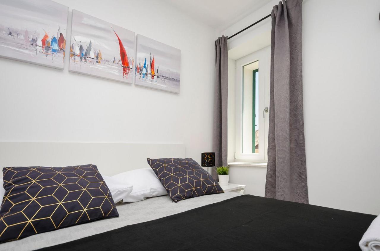 Apartments And Rooms Adriatic Suites Sibenik Luaran gambar