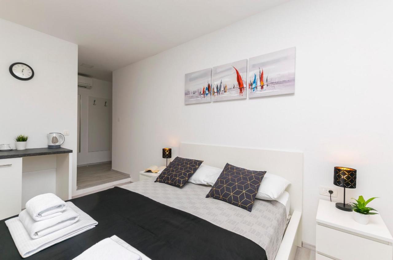 Apartments And Rooms Adriatic Suites Sibenik Luaran gambar