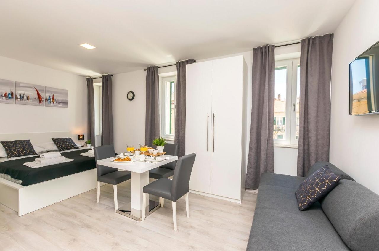 Apartments And Rooms Adriatic Suites Sibenik Luaran gambar