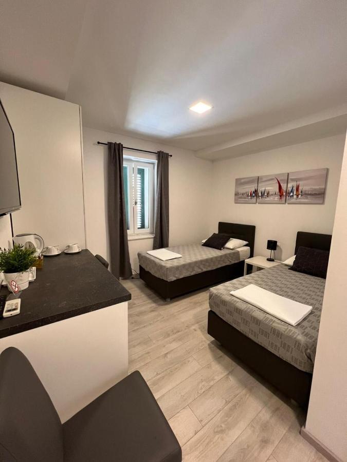 Apartments And Rooms Adriatic Suites Sibenik Luaran gambar