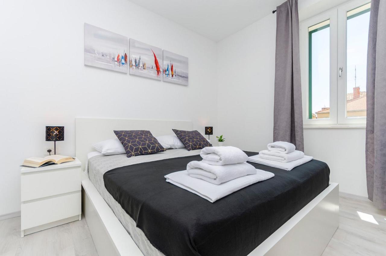 Apartments And Rooms Adriatic Suites Sibenik Luaran gambar