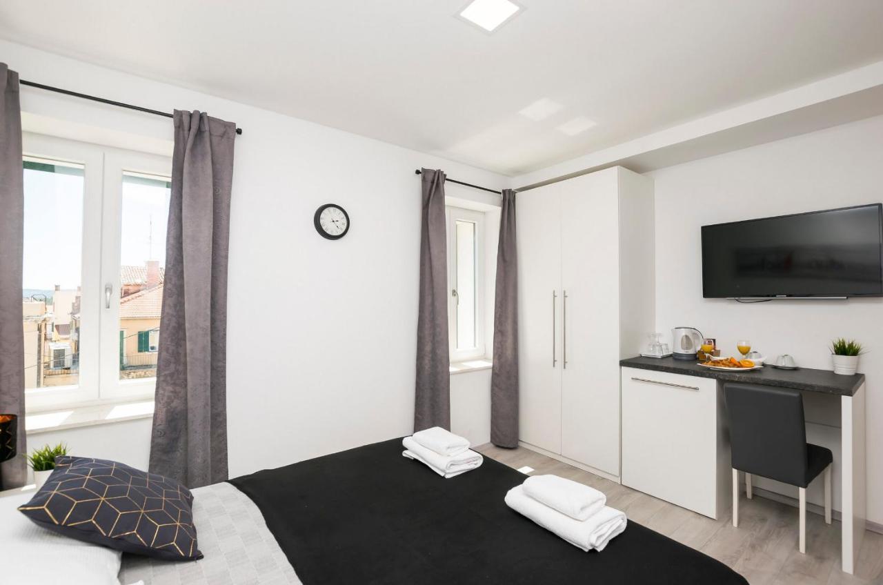 Apartments And Rooms Adriatic Suites Sibenik Luaran gambar