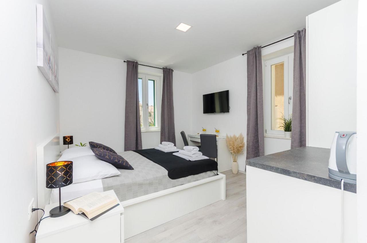 Apartments And Rooms Adriatic Suites Sibenik Luaran gambar