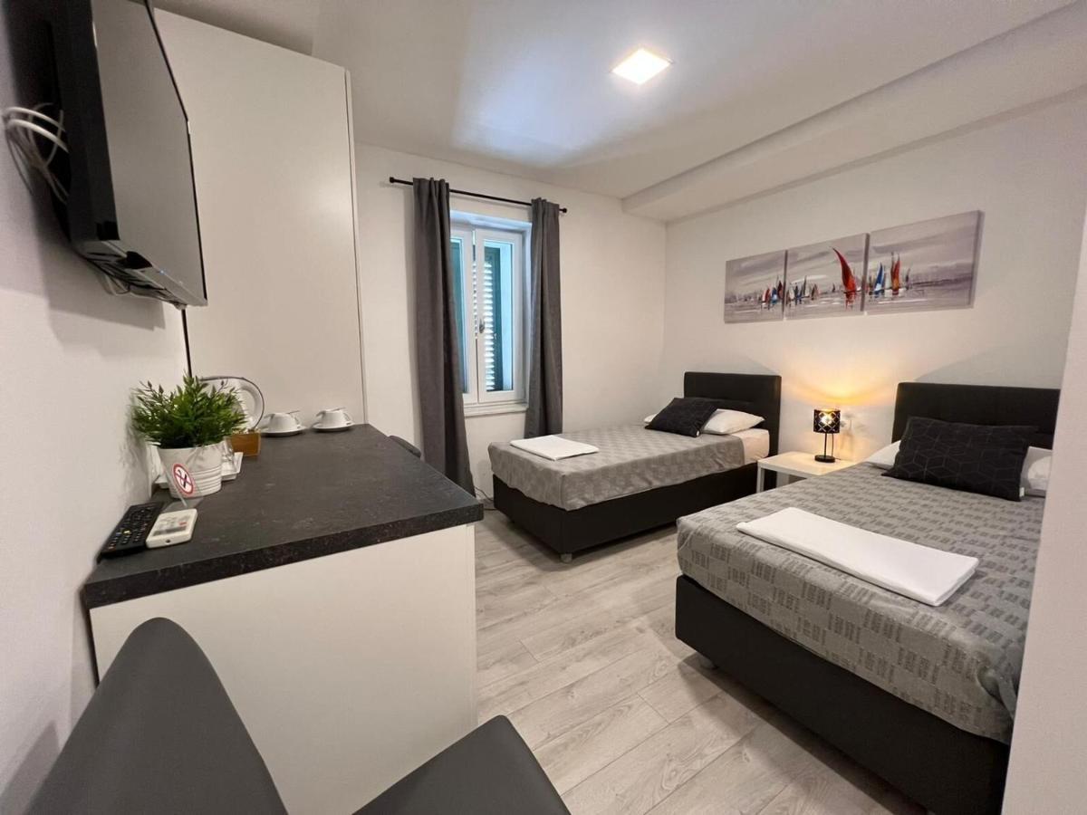 Apartments And Rooms Adriatic Suites Sibenik Luaran gambar